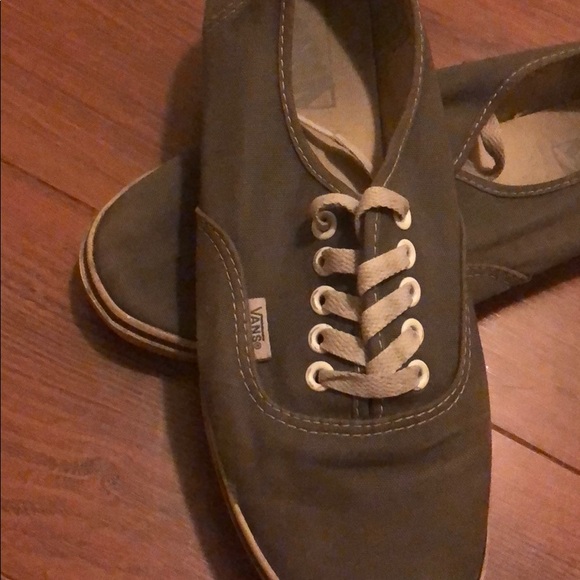 Grey low pro vans - Picture 3 of 8